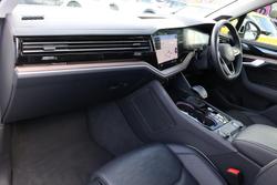2024 Volkswagen Touareg 210TDI Elegance