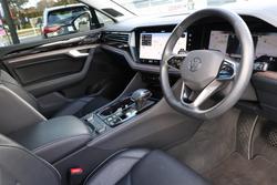 2024 Volkswagen Touareg 210TDI Elegance