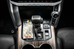 2022 Toyota Landcruiser VX