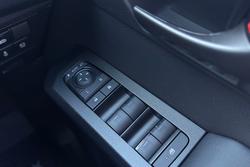 2025 Toyota Hilux SR5