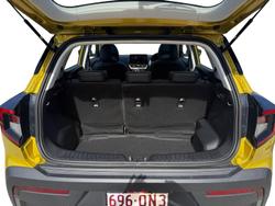 2025 Mahindra XUV3XO AX7L