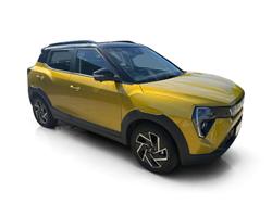 2025 Mahindra XUV3XO AX7L