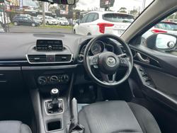 2014 Mazda 3 Neo