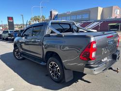 2021 Toyota Hilux SR5