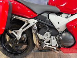 2002 Honda VFR800F (VFR800Fi) RED