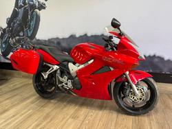 2002 Honda VFR800F (VFR800Fi) RED