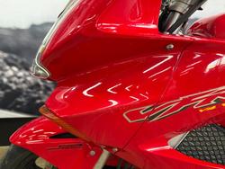 2002 Honda VFR800F (VFR800Fi) RED