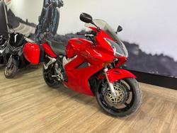 2002 Honda VFR800F (VFR800Fi) RED