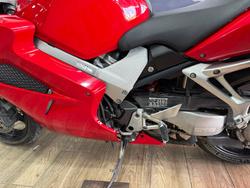 2002 Honda VFR800F (VFR800Fi) RED