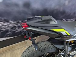 2022 Triumph STREET TRIPLE RS Black