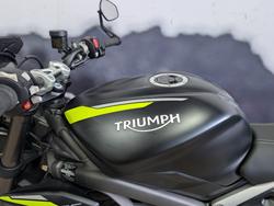 2022 Triumph STREET TRIPLE RS Black