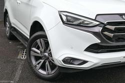 2024 Isuzu MU-X LS-T