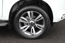 2024 Isuzu MU-X LS-T