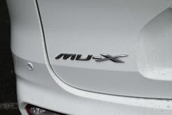 2024 Isuzu MU-X LS-T