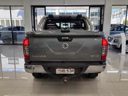 2018 Nissan Navara ST-X