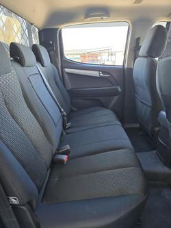 2017 Isuzu D-MAX LS-M
