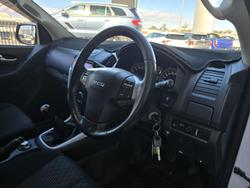 2017 Isuzu D-MAX LS-M
