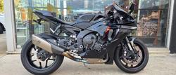 Yamaha YZF-R1