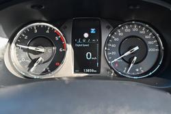 2024 Toyota Hilux SR5 48V GUN126R 4X4 Dual Range Frosted White