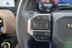 2025 Toyota Landcruiser Prado VX