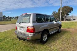 2002 Toyota Landcruiser GXL