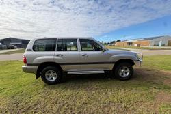 2002 Toyota Landcruiser GXL