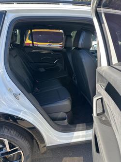2026 Volkswagen Tiguan 200TSI eHybrid R-Line