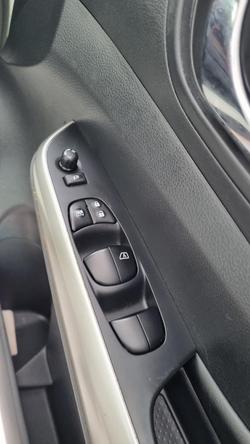 2020 Nissan Navara N-TREK