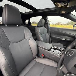 2026 Lexus RX 450h+ Luxury