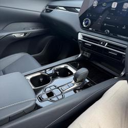 2026 Lexus RX 450h+ Luxury