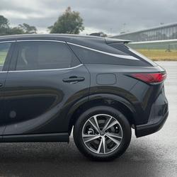 2026 Lexus RX 450h+ Luxury