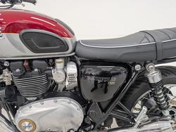 2023 Triumph BONNEVILLE T120 SILVER