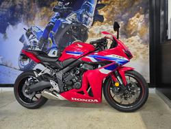 2025 Honda CBR650RAC RED
