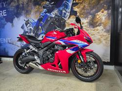 2025 Honda CBR650RAC RED