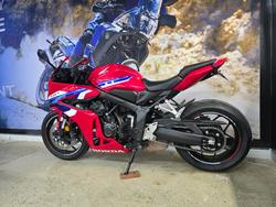 2025 Honda CBR650RAC RED