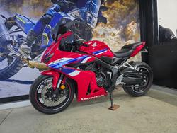 2025 Honda CBR650RAC RED