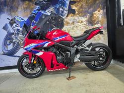 2025 Honda CBR650RAC RED