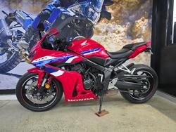 2025 Honda CBR650RAC RED