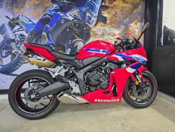 2025 Honda CBR650RAC RED