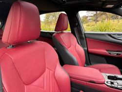 2026 Lexus NX 450h+ Luxury