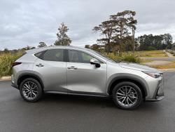 2026 Lexus NX 450h+ Luxury
