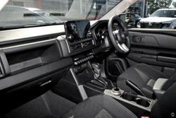 2026 Nissan Navara ST D27 MY26 4X4 Dual Range Alpine White