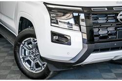 2026 Nissan Navara ST-X D27 MY26 4X4 Dual Range Blizzard White