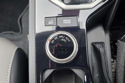 2026 Nissan Navara ST-X D27 MY26 4X4 Dual Range Blizzard White