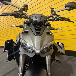 2023 DUCATI STREETFIGHTER V2 Green