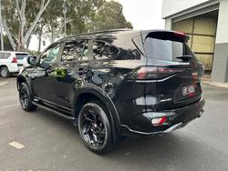 2025 Isuzu MU-X X-TERRAIN