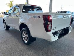 2025 Isuzu D-MAX LS-M