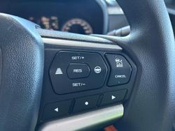 2025 Isuzu D-MAX LS-M