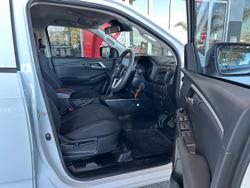 2025 Isuzu D-MAX LS-M