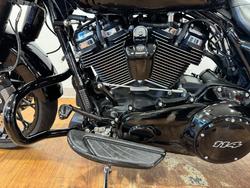 2019 Harley-Davidson FLHRXS ROAD KING SP CUSTOM Black